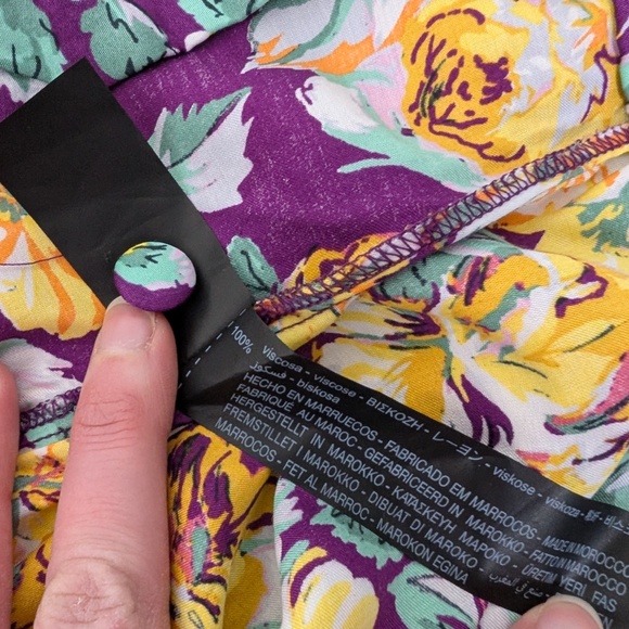 *Free with Purchase* Zara Floral Shorts Bermuda Loose Relaxed Fit High Waist - Picture 7 of 8